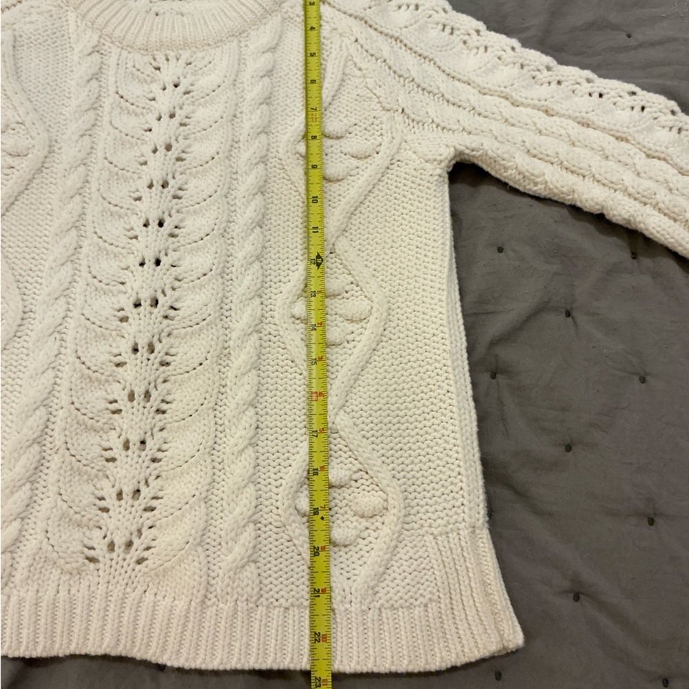 Knitted & Knotted Women’s Ivory Classic Elegant Sweater Size Small - Picture 8 of 14
